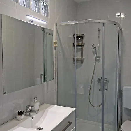 公寓 Denis 奥帕提亚